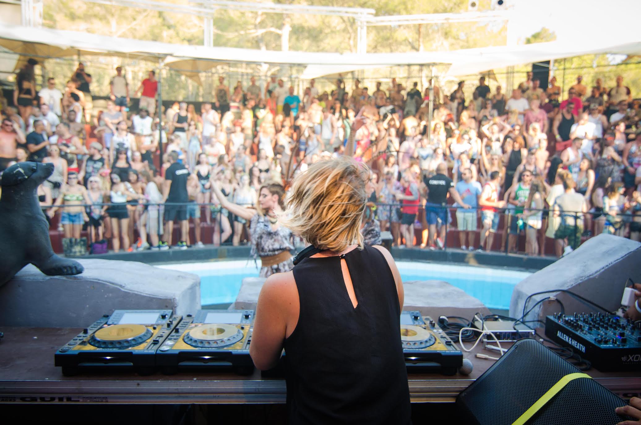 The Zoo Project Xxx – Telegraph