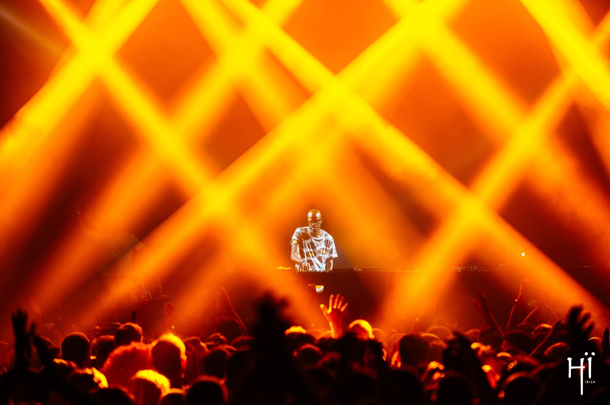 Black Coffee at HÏ the opening party! by night